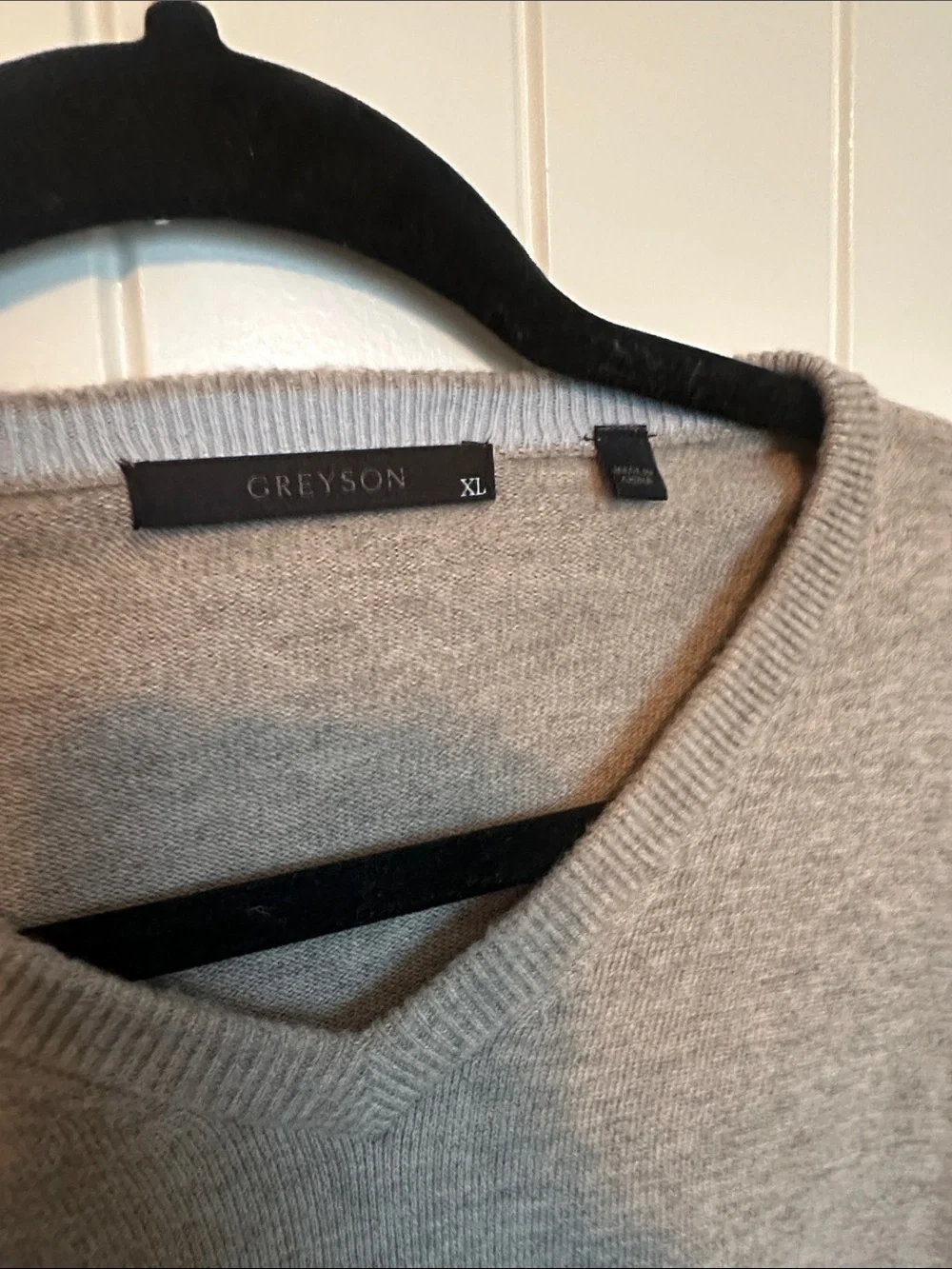 Classic Greyson V-Neck Men's Sweater - Gray